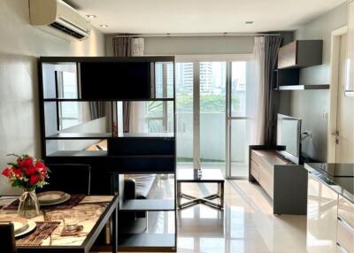 Pet Friendly  1 Bed 1 Bath Condo Le Nice Ekamai