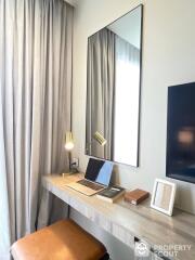 2-BR Serviced Apt. near BTS Phrom Phong