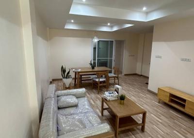 3-BR Townhouse at Queen Place Village 2 near BTS Udom Suk