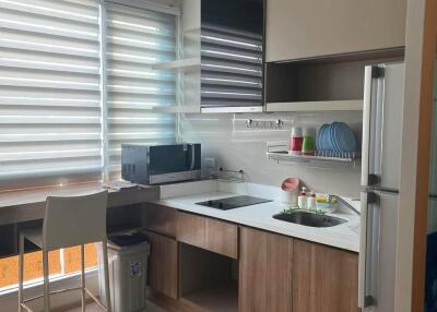 1-BR Condo at Rhythm Sathorn near BTS Saphan Taksin