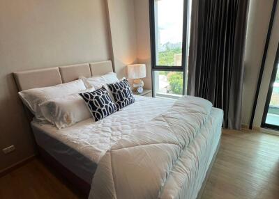 1-BR Condo at Lloyd Soonvijai-Thonglor in Bang Kapi