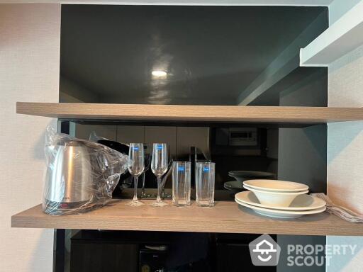 1-BR Condo at Lloyd Soonvijai-Thonglor in Bang Kapi