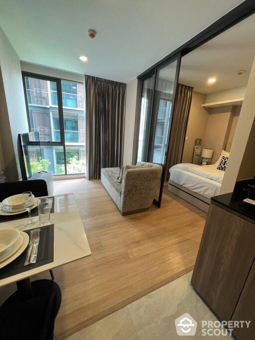 1-BR Condo at Lloyd Soonvijai-Thonglor in Bang Kapi