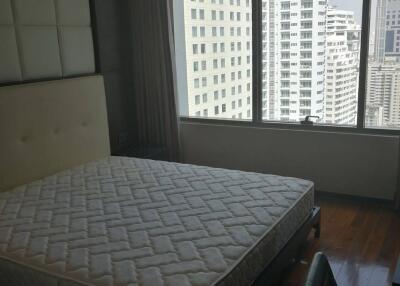 3-BR Condo at The Emporio Place near BTS Phrom Phong (ID 513907)