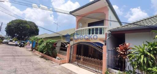 3 Bedrooms House in Chatkaew Village East Pattaya H008377