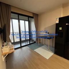 Ashton Asoke  Sukhumvit 21 For rent   50 meter from MRT Sukhumvit   2 Bed 1 Bath Corner room Size