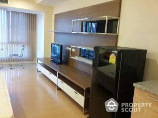 1-BR Condo at The Trendy Condominium near BTS Nana