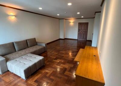 3-BR Condo at Liberty Park 2 near ARL Makkasan