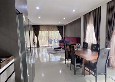 4 Bedrooms House in Baan Dusit Pattaya View Huay Yai H010936