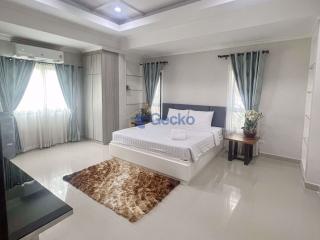 4 Bedrooms House in Baan Dusit Pattaya View Huay Yai H010936