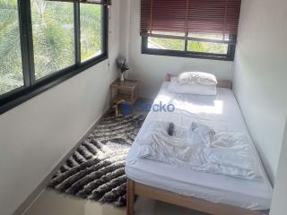 4 Bedrooms House in Baan Dusit Pattaya View Huay Yai H010936