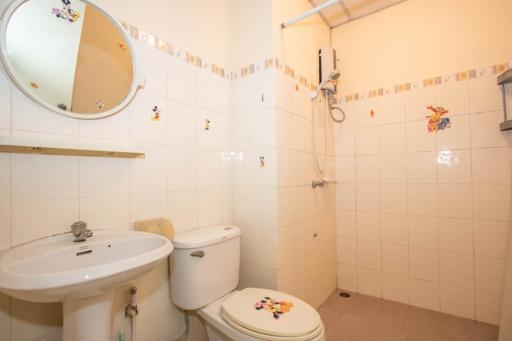 3 ห้องนอน, 5 ห้องน้ำ บ้าน ราคา ฿ 35,000/เดือน