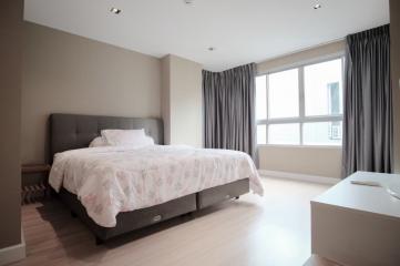 For RENT : The Clover / 2 Bedroom / 2 Bathrooms / 86 sqm / 35000 THB [R11918]