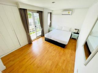 Hot Deal For Rent 2 Bed 1 Bath Condo Waterford Park Rama 4 close to BTS Phra Khanong