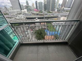 1-bedroom modern condo for sale close to MRT Rama 9