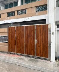 For Rent Bangkok Town House Sukhumvit BTS Phrom Phong Khlong Toei