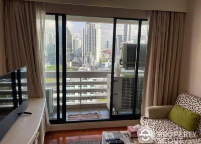 2-BR Condo at Sukhumvit Park Condominium near BTS Asok