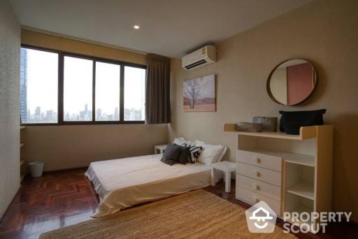 2-BR Condo at Lake Avenue Sukhumvit 16 near BTS Asok