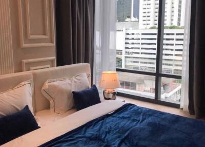 1-BR Condo at Ashton Silom near BTS Chong Nonsi