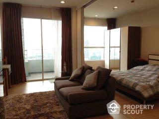 1-BR Condo at The Light House Sathorn–chareonnakorn near BTS Krung Thon Buri