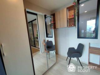 1-BR Condo at Life Asoke near ARL Makkasan