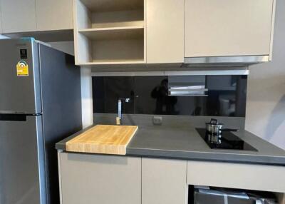 1-BR Condo at Oka Haus Sukhumvit 36 near BTS Thong Lor