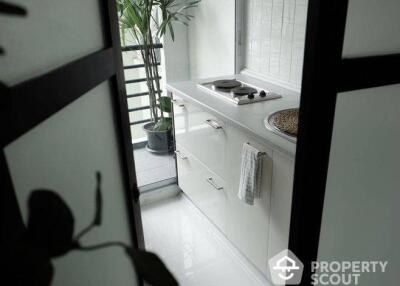 1-BR Condo at Lumpini Suite Sukhumvit 41 near BTS Phrom Phong (ID 391574)