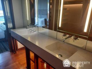 1-BR Condo at Hansar Bangkok Hotel near BTS Ratchadamri