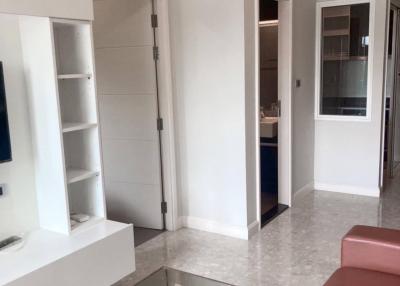 1-BR Condo at The Crest Sukhumvit 34 near BTS Thong Lor