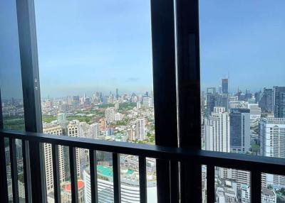 1-BR Condo at Ashton Asoke near MRT Sukhumvit