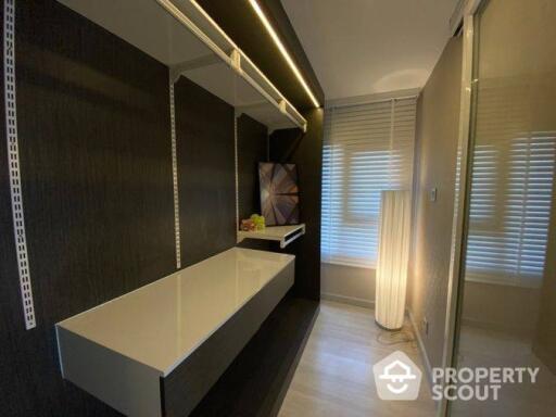 2-BR Condo at Knightsbridge Prime Sathorn near BTS Chong Nonsi