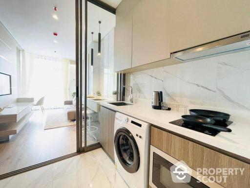 1-BR Condo at Rhythm Ekkamai Estate near BTS Thong Lor