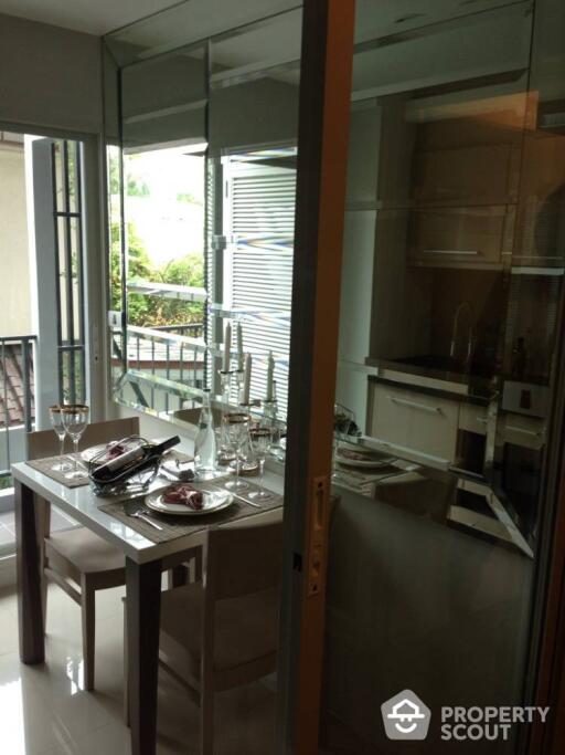 1-BR Condo at The Crest Sukhumvit 49 near BTS Thong Lor