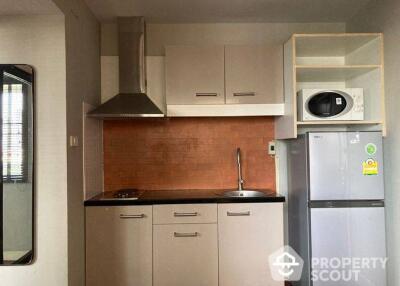 1-BR Condo at Baan Suanpetch Condominium near BTS Phrom Phong