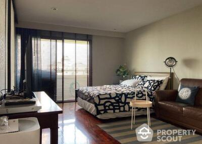 1-BR Condo at Baan Suanpetch Condominium near BTS Phrom Phong