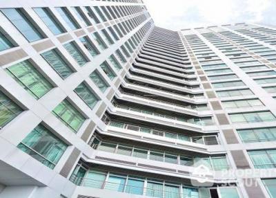 2-BR Condo at Ban Chao Phraya Condo near MRT Hua Lamphong