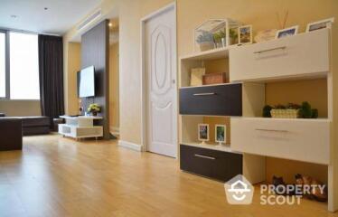 2-BR Condo at Ban Chao Phraya Condo near MRT Hua Lamphong