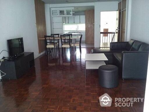 2-BR Apt. near MRT Phetchaburi