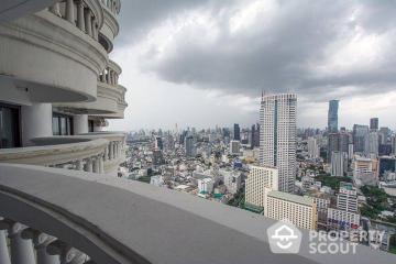 1-BR Condo at Nusa State Tower Condominium near BTS Saphan Taksin (ID 465246)