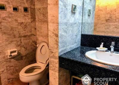 1-BR Condo at Regent Royal Place 1 Condominium near BTS Ratchadamri