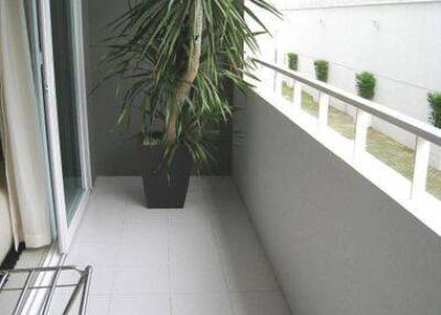 2-BR Condo at The Bangkok Sathorn-Taksin near BTS Krung Thon Buri (ID 400604)