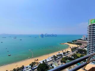 2 Bedrooms Condo in Markland North Pattaya C010650