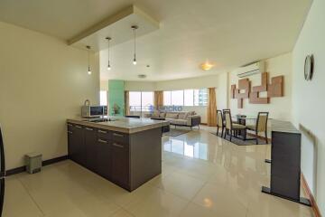 2 Bedrooms Condo in Markland North Pattaya C010650