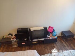 2-BR Condo near BTS Victory Monument (ID 58047)