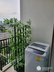 2-BR Condo at Intro Phaholyothin-Pradipat near MRT Kamphaeng Phet (ID 440867)