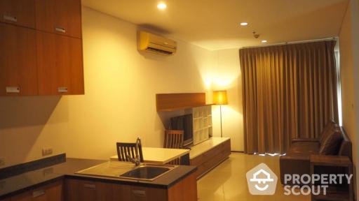 1-BR Condo at Villa Sathorn near BTS Krung Thon Buri