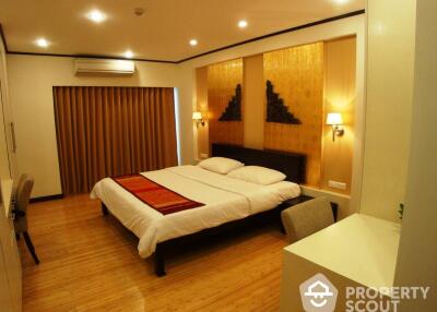 3-BR Condo at Saranjai Mansion Condominium near BTS Nana