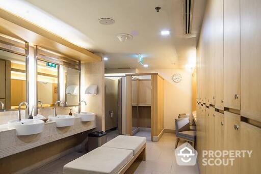 1-BR Apt. near BTS Phloen Chit