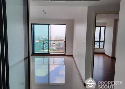 1-BR Condo at Supalai Premier Charoen Nakhon near BTS Krung Thon Buri