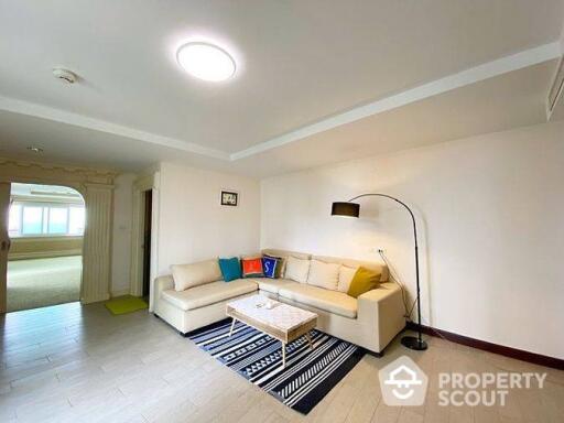 1-BR Condo near BTS Nana